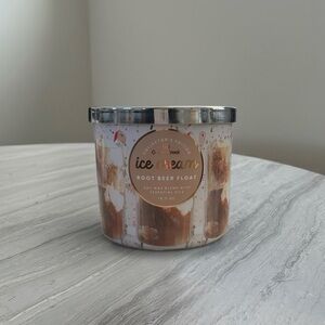 NEW GooseCreek Collectors Edition Ice Cream Root Beer Float Scented Candle